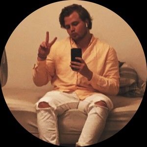 Meet your Posher, Benjamin holm